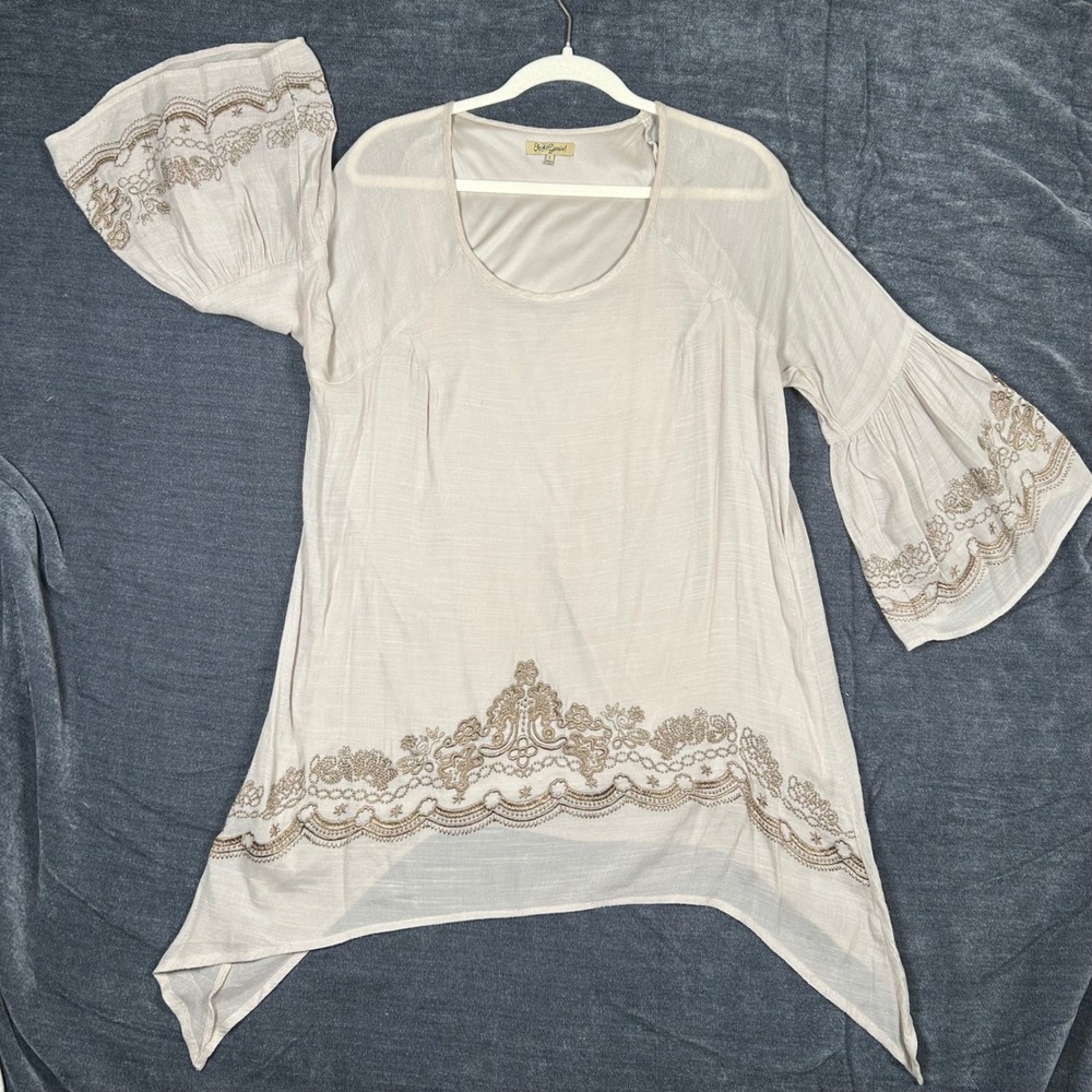 Oh Gussie! Tunic Womens L Beige Embroidered Bell Sleeve Sharkbite Hem Boho Top